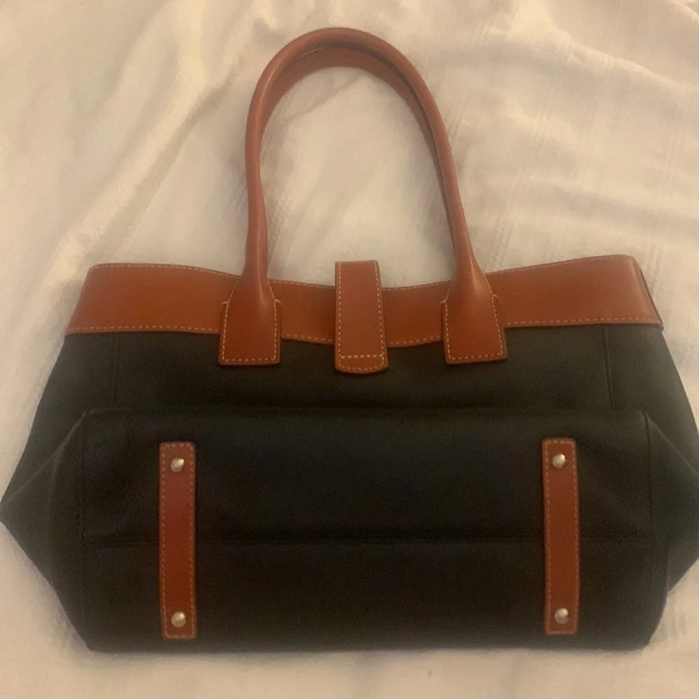 NEW Dooney & Bourke leather logo lock shoulder bag - Picture 5 of 11